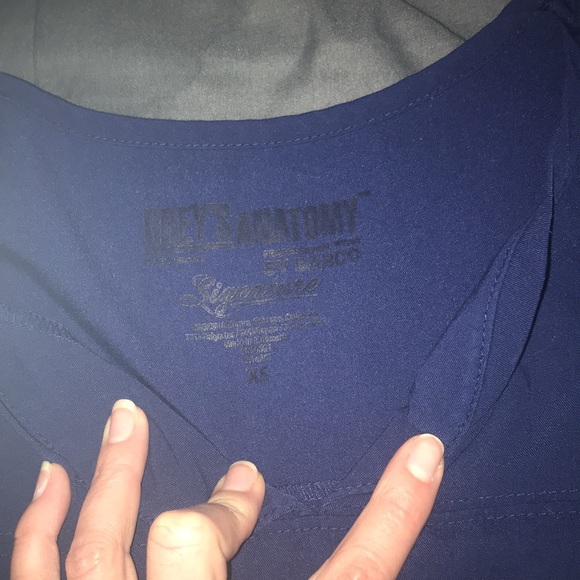Navy blue greys anatomy scrub set xs - Picture 3 of 9